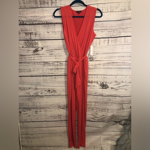VENUS Vibrant Red V-Neck Top Wrap Tie Jumpsuit size Small NWT - Picture 4 of 14